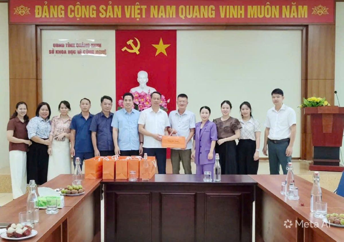 TRUNG TÂM KHOA HỌC, CÔNG NGHỆ VÀ ĐỔI MỚI SÁNG TẠO TỈNH LÀO CAI THĂM VÀ LÀM VIỆC VỚI TRUNG TÂM ỨNG DỤNG KHOA HỌC - CÔNG NGHỆ VÀ ĐỔI MỚI SÁNG TẠO TỈNH QUẢNG NINH